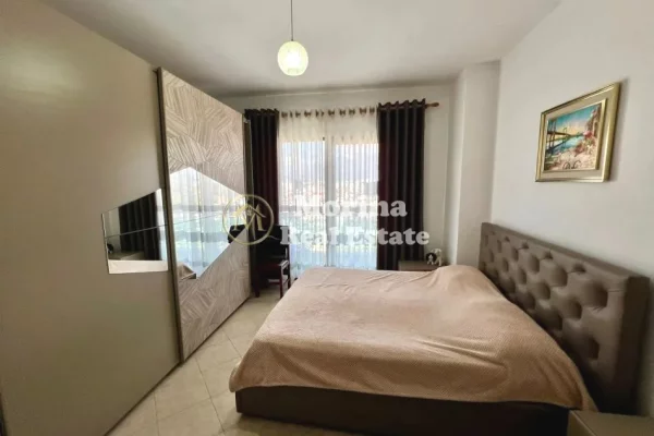Shtepi ne shitje Apartament ne Tirane, 2+1, Mobilimi E mobiluar, Pagesa 142,000  Euro.
