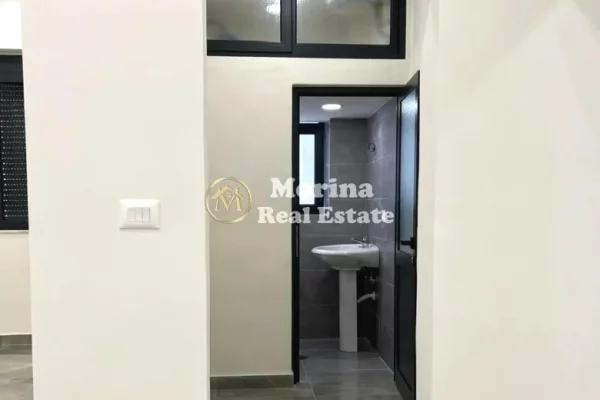 Business Property in Sale 3+1 in Tirana - 490,000 Euro