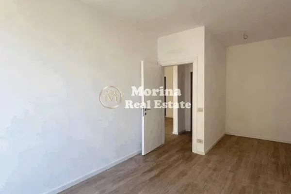 Business Property for Rent 3+1 in Tirana - 550 Euro