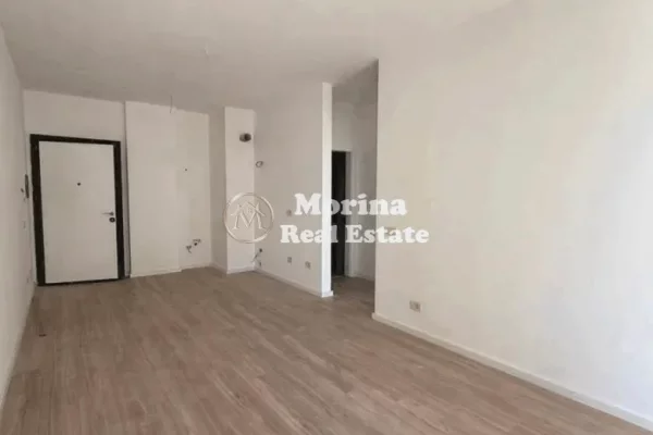 Business Property for Rent 3+1 in Tirana - 550 Euro