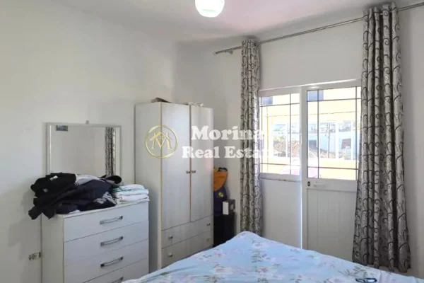 Shtepi me qera 2+1 ne Tirane - 400 Euro
