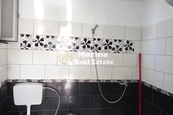 Shtepi me qera 2+1 ne Tirane - 400 Euro