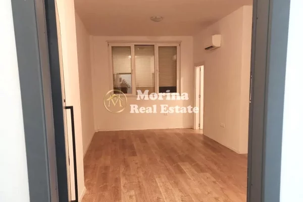 Business Property for Rent 3+1 in Tirana - 700 Euro