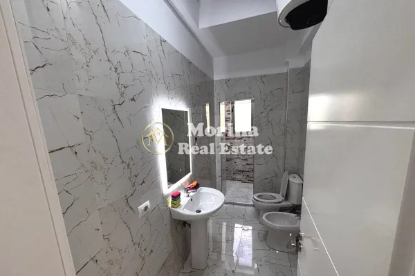 Qera Ambient Biznesi, te Medreseja, Rruga e Dibres, 500 euro/muaj