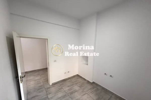 Qera Ambient Biznesi, te Medreseja, Rruga e Dibres, 500 euro/muaj