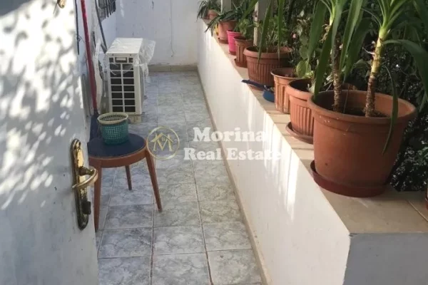 Shtepi me qera 2+1 ne Tirane - 750 Euro