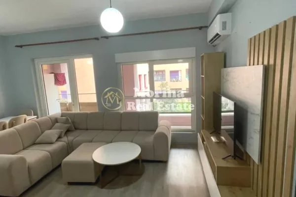 Shtepi me qera 2+1 ne Tirane - 550 Euro