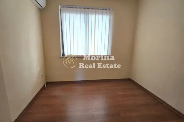 Qera, Ambient Biznesi, te Rruga Vaso Pasha, 800 Euro/Muaj