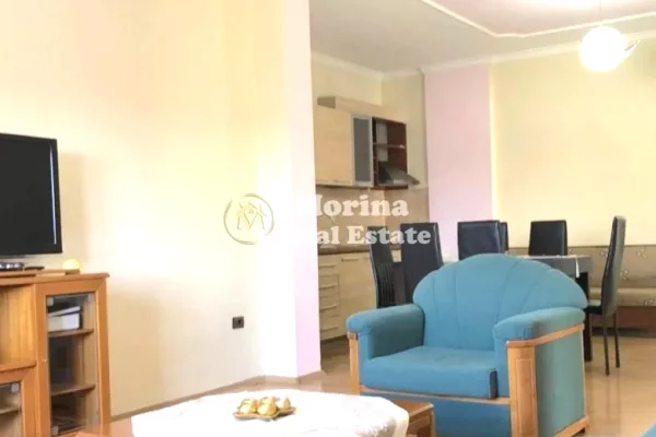 Shtepi me qera 2+1 ne Tirane - 370 Euro