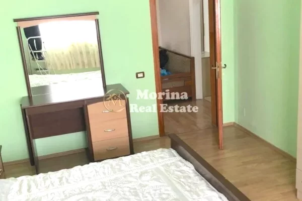 Shtepi me qera 2+1 ne Tirane - 370 Euro