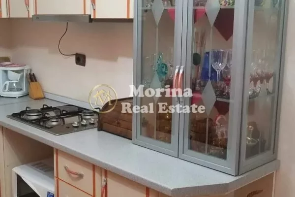 Shtepi me qera Apartament ne Tirane, 2+1, Mobilimi E mobiluar, Pagesa 450  Euro.