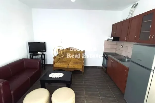 Casa in affitto 1+1 a Tirana - 300 Euro