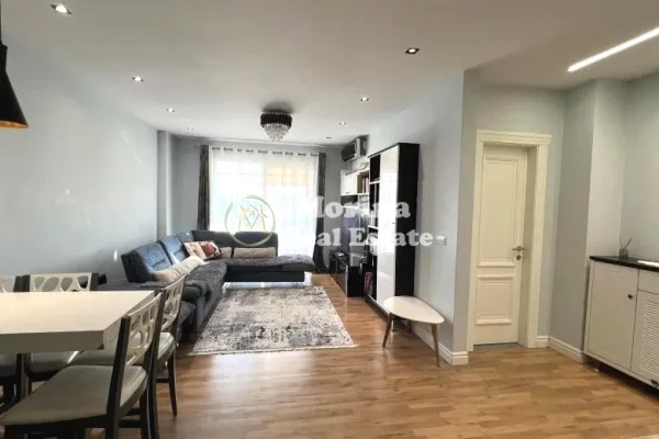 Shtepi me qera 2+1 ne Tirane - 550 Euro