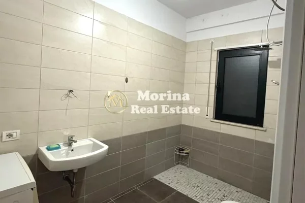 Shtepi me qera Apartament ne Tirane, 2+1, Mobilimi E mobiluar, Pagesa 600  Euro.