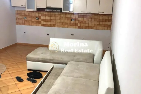 Qera, Ambient Biznesi/dyqan+banese, Ali Demi, 700 euro/muaj