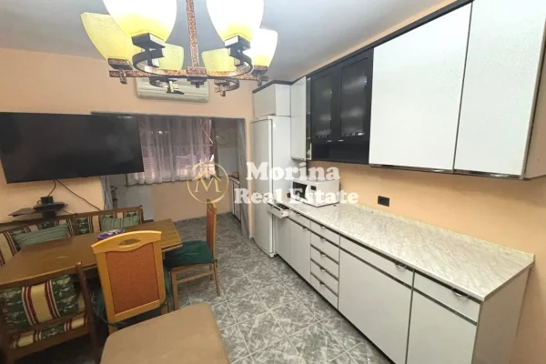 Shtepi me qera Apartament ne Tirane, 2+1, Mobilimi E mobiluar, Pagesa 550  Euro.