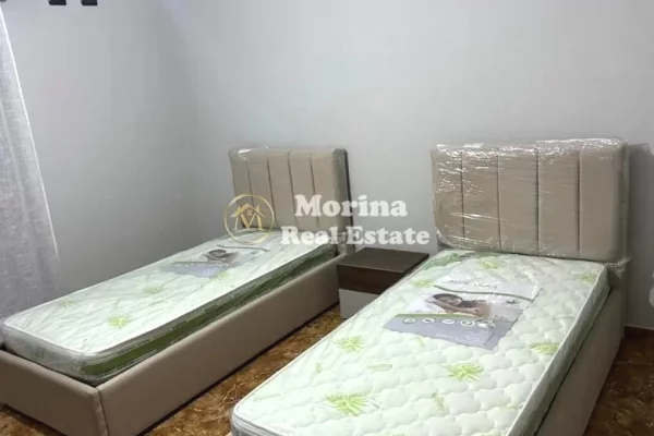 Shtepi me qera Shtepi Private ne Tirane, 2+1, Mobilimi E mobiluar, Pagesa 550  Euro.
