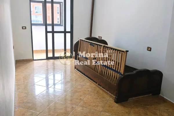 Shtepi me qera 2+1 ne Tirane - 500 Euro