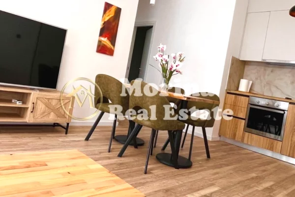 Shtepi me qera 2+1 ne Tirane - 800 Euro