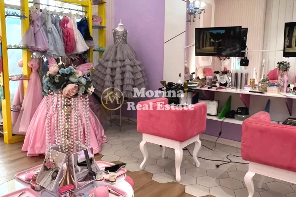 Shitet, Biznesi, Rruga Kavajes, 20.000 Euro