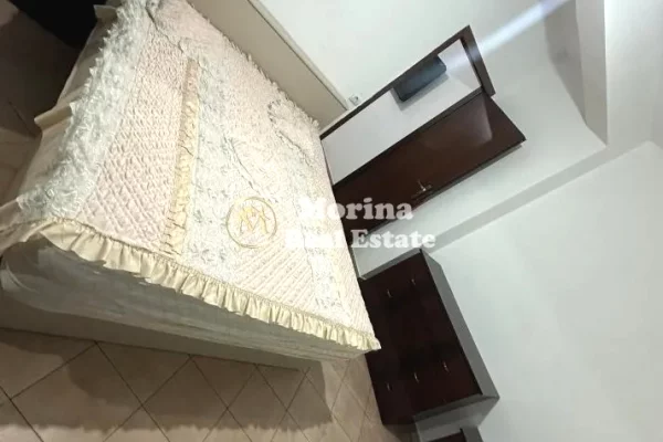 Shtepi me qera Shtepi Private ne Tirane, 1+1, Mobilimi E mobiluar, Pagesa 400  Euro.