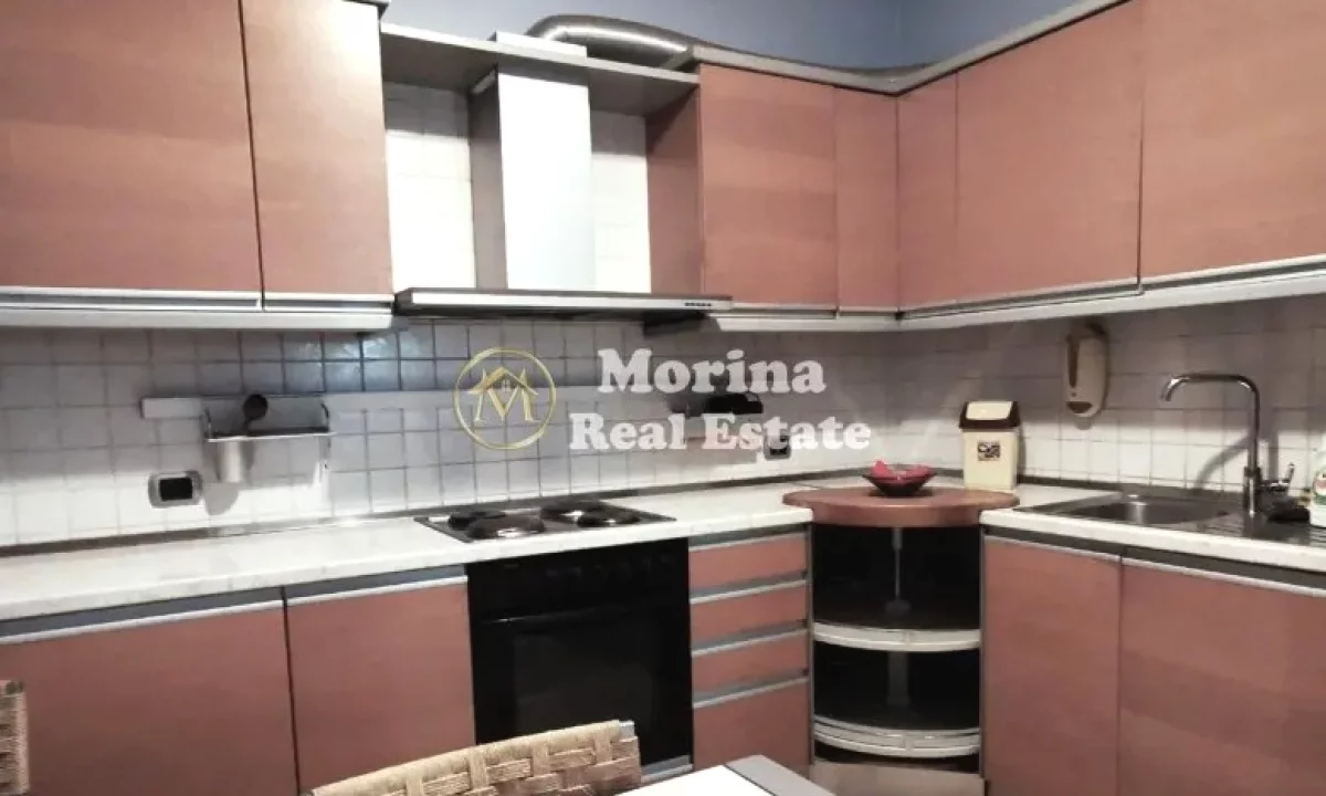 Shtepi me qera Apartament ne Tirane, 2+1, Mobilimi E mobiluar, Pagesa 900  Euro.