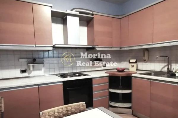 Shtepi me qera 2+1 ne Tirane - 900 Euro