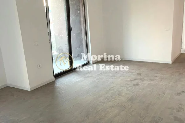 Shtepi me qera Apartament ne Tirane, 2+1, Mobilimi Bosh, pa mobiluar, Pagesa 1,000  Euro.