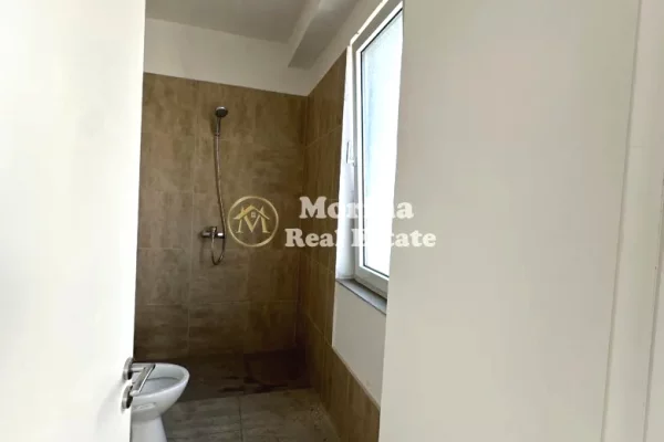 Shtepi ne shitje Apartament ne Tirane, 2+1, Mobilimi Bosh, pa mobiluar, Pagesa 238,000  Euro.