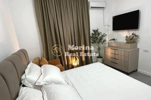 Shtepi ne shitje Vila Luksoze ne Durres, 5+1, Mobilimi E mobiluar, Pagesa 550,000  Euro.