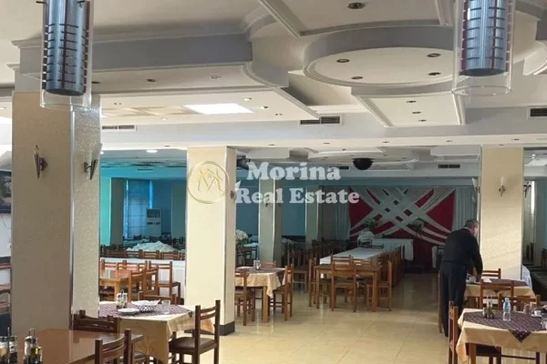 Ambient biznesi me qera 2+1 ne Tirane - 2,000 Euro