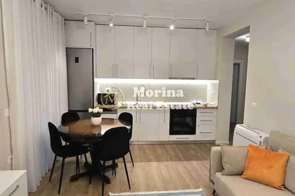 Shtepi me qera 2+1 ne Tirane - 800 Euro
