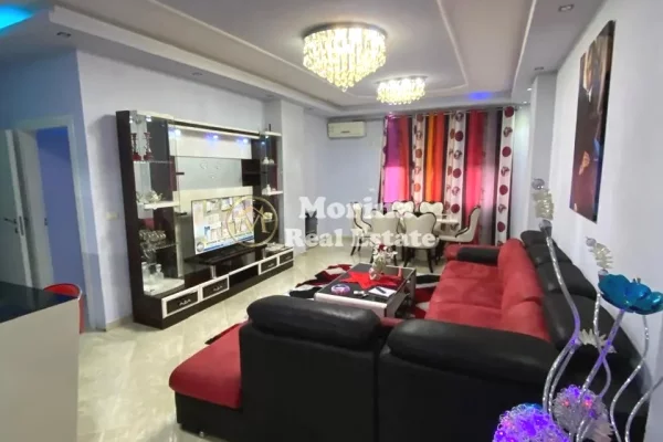 Shtepi me qera 2+1 ne Tirane - 400 Euro