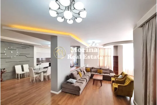 Shtepi me qera 4+1 ne Tirane - 1,300 Euro