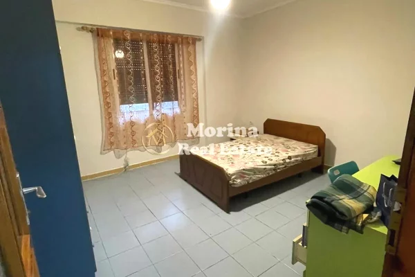 Shtepi me qera 2+1 ne Tirane - 400 Euro