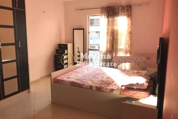 Shtepi me qera 2+1 ne Tirane - 420 Euro