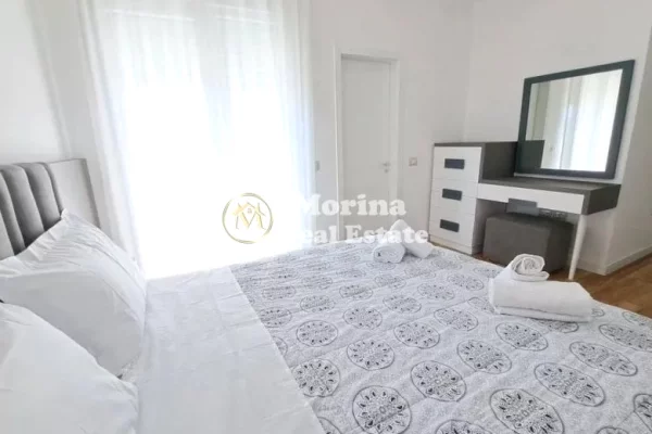 Shtepi me qera 2+1 ne Tirane - 1,250 Euro
