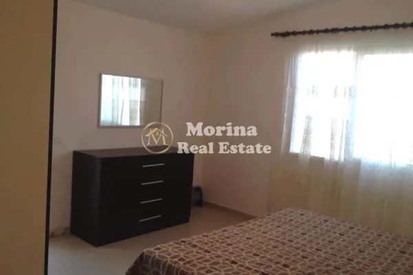 Shtepi me qera Shtepi Private ne Tirane, 1+1, Mobilimi E mobiluar, Pagesa 400  Euro.