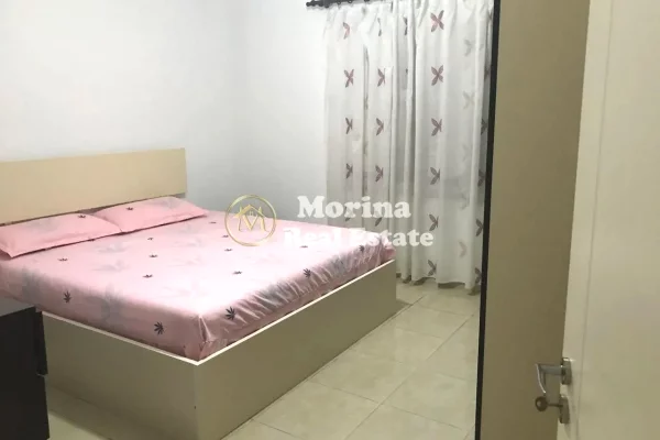 Shtepi me qera Shtepi Private ne Tirane, 1+1, Mobilimi E mobiluar, Pagesa 400  Euro.