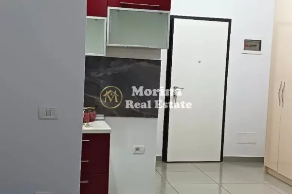 Shtepi me qera Garsoniere ne Tirane - 300 Euro