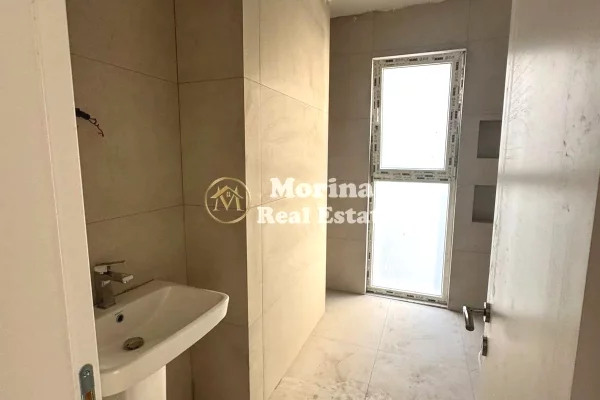 Shtepi me qera Apartament ne Tirane, 2+1, Mobilimi Bosh, pa mobiluar, Pagesa 500  Euro.