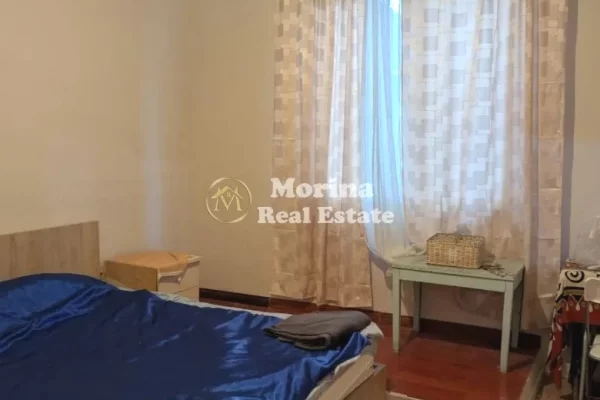 Shtepi me qera 2+1 ne Tirane - 450 Euro