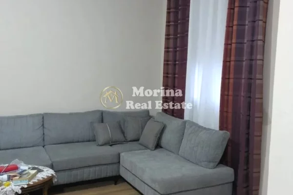 Shtepi me qera Shtepi Private ne Tirane, 2+1, Mobilimi E mobiluar, Pagesa 450  Euro.