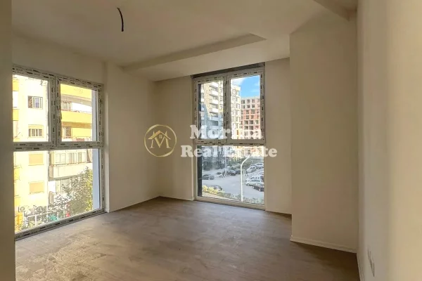 Qera, Ambjent Biznesi, Astir, Kompleksi Molla, 500 Euro/Muaj