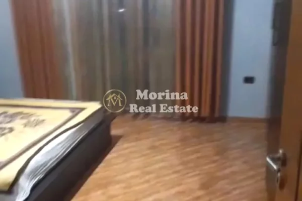 Shtepi me qera Shtepi Private ne Tirane, 2+1, Mobilimi E mobiluar, Pagesa 300  Euro.