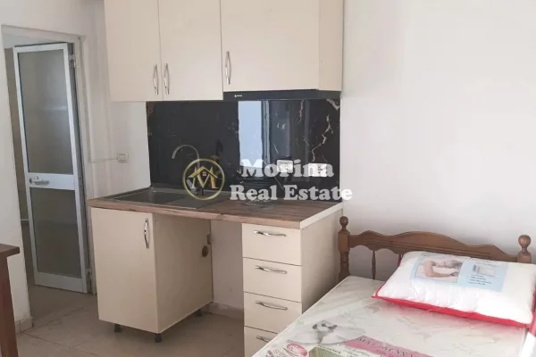 Shtepi me qera Garsoniere ne Tirane - 300 Euro