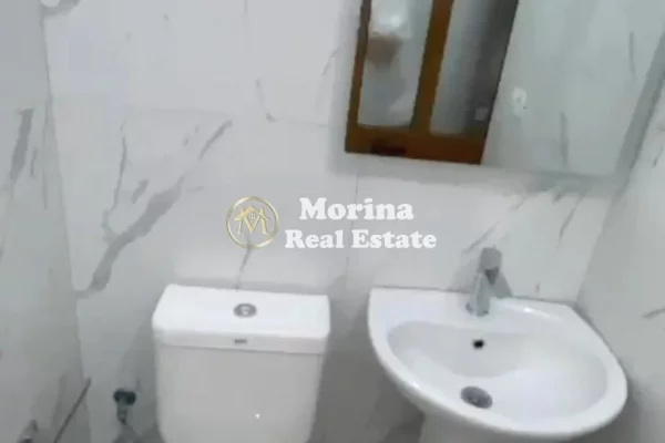 Shtepi me qera Shtepi Private ne Tirane, 1+1, Mobilimi E mobiluar, Pagesa 380  Euro.