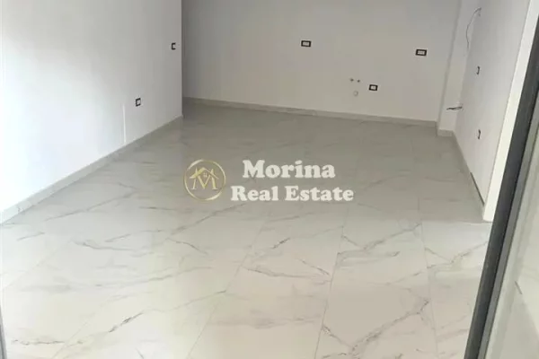 Ambient biznesi me qera 3+1 ne Tirane - 500 Euro