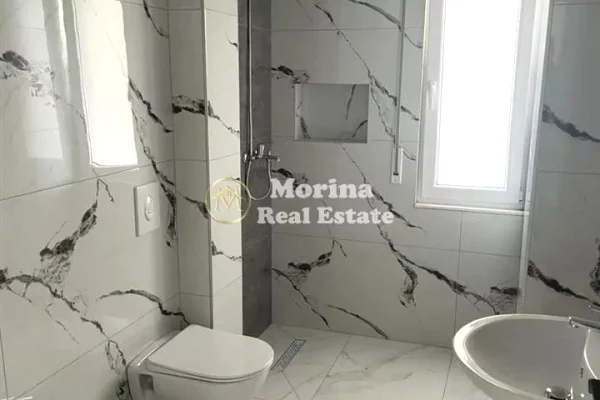 Ambient biznesi me qera 3+1 ne Tirane - 500 Euro