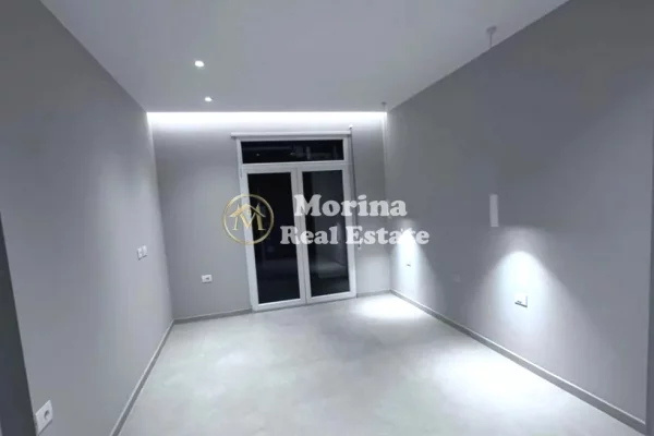 Shtepi me qera Apartament ne Tirane, 1+1, Mobilimi Bosh, pa mobiluar, Pagesa 400  Euro.